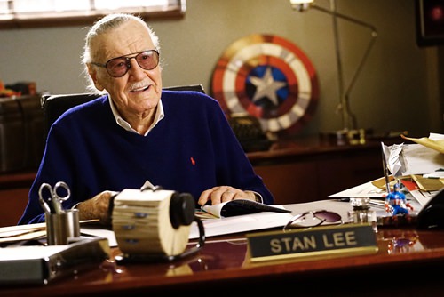 超级英雄漫画之父的离去，斯坦李因病去世享年 95 岁